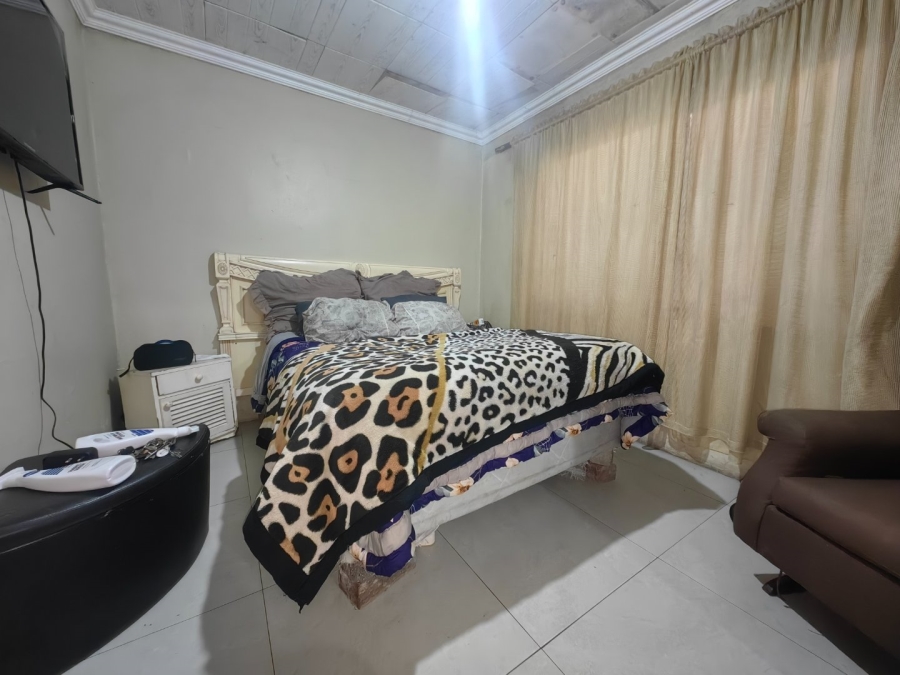 4 Bedroom Property for Sale in Beacon Valley Western Cape